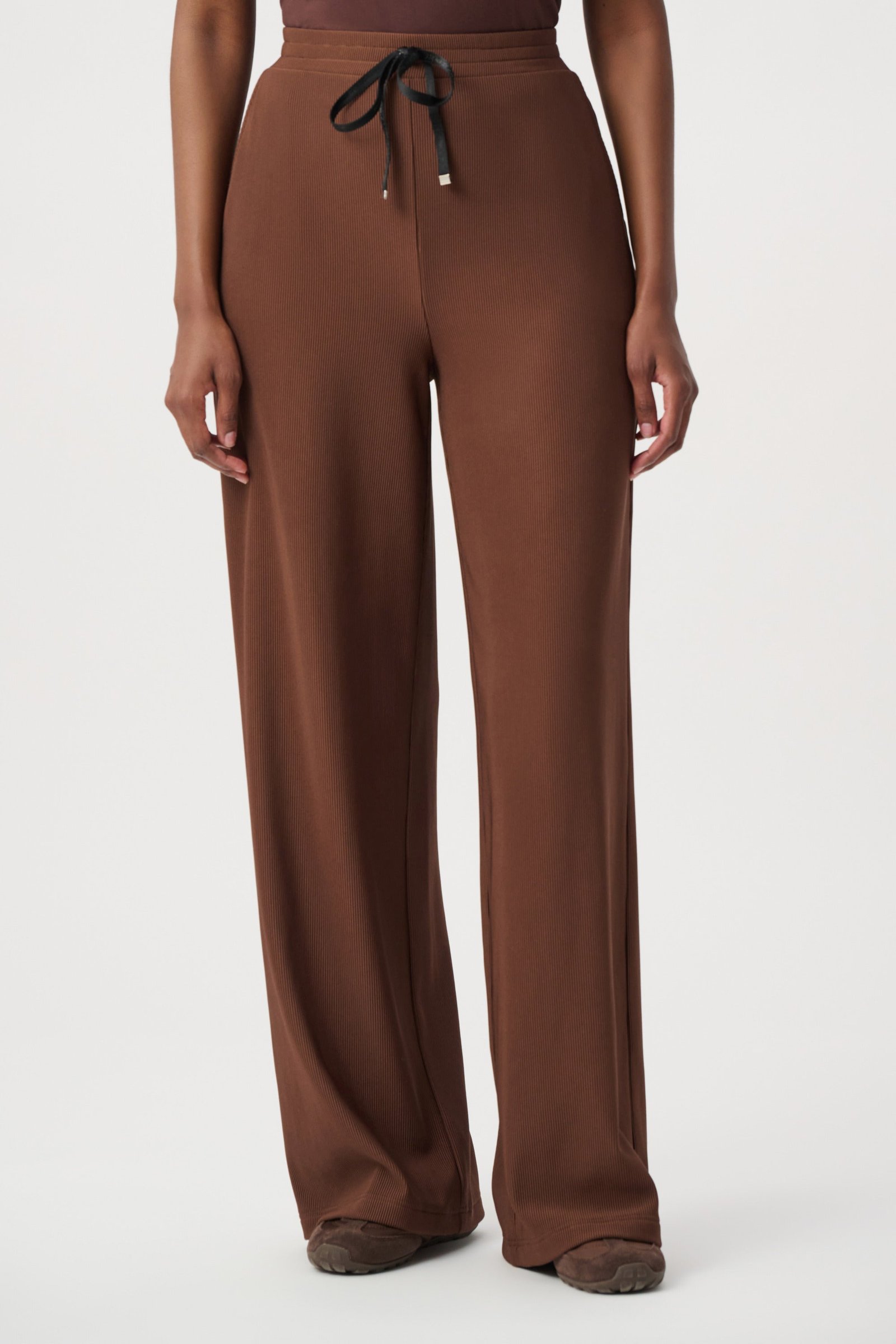 Rib Knit Wide-Leg Pull-On Pants- Mahogany